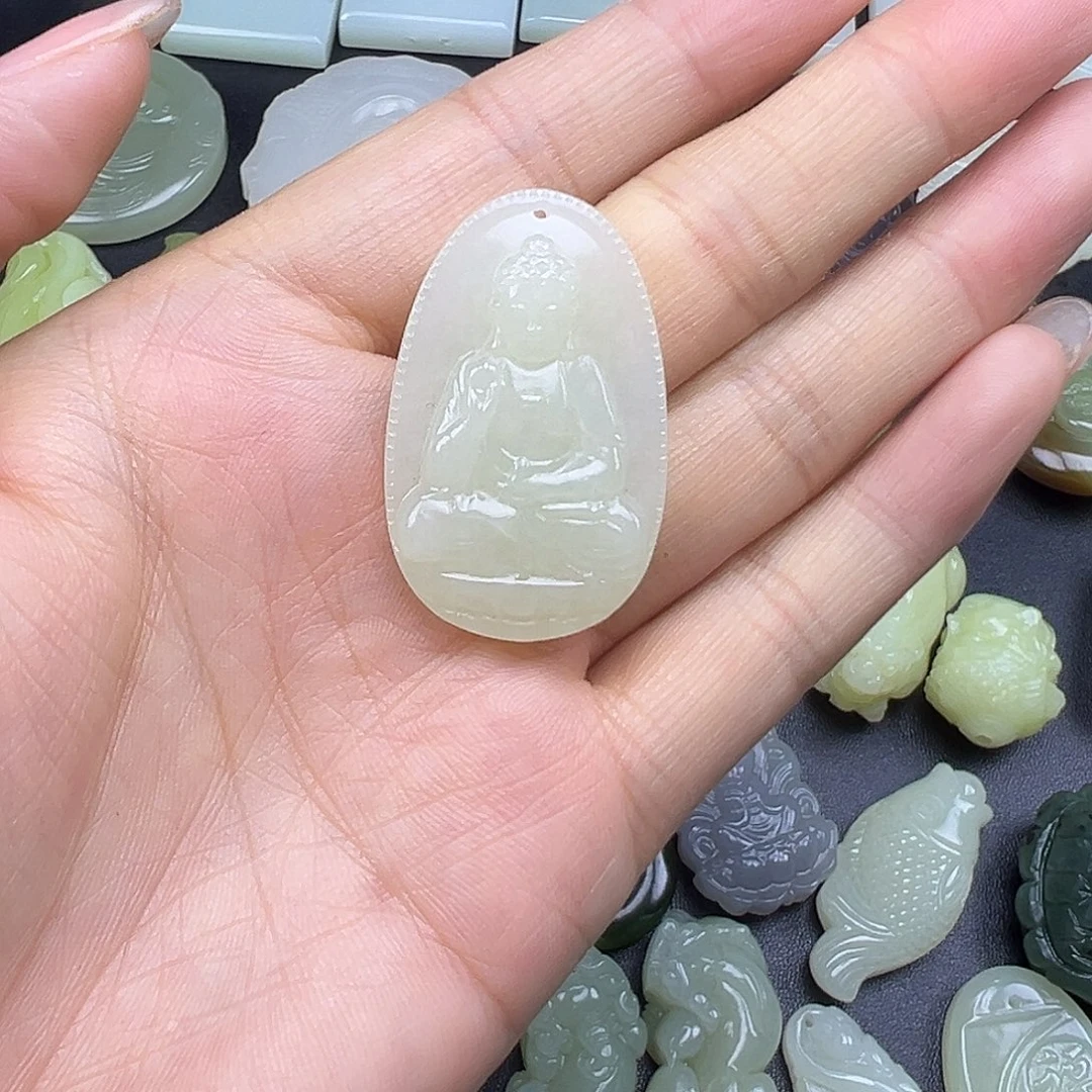 和田玉未镶嵌吊坠(赠链)?****✨