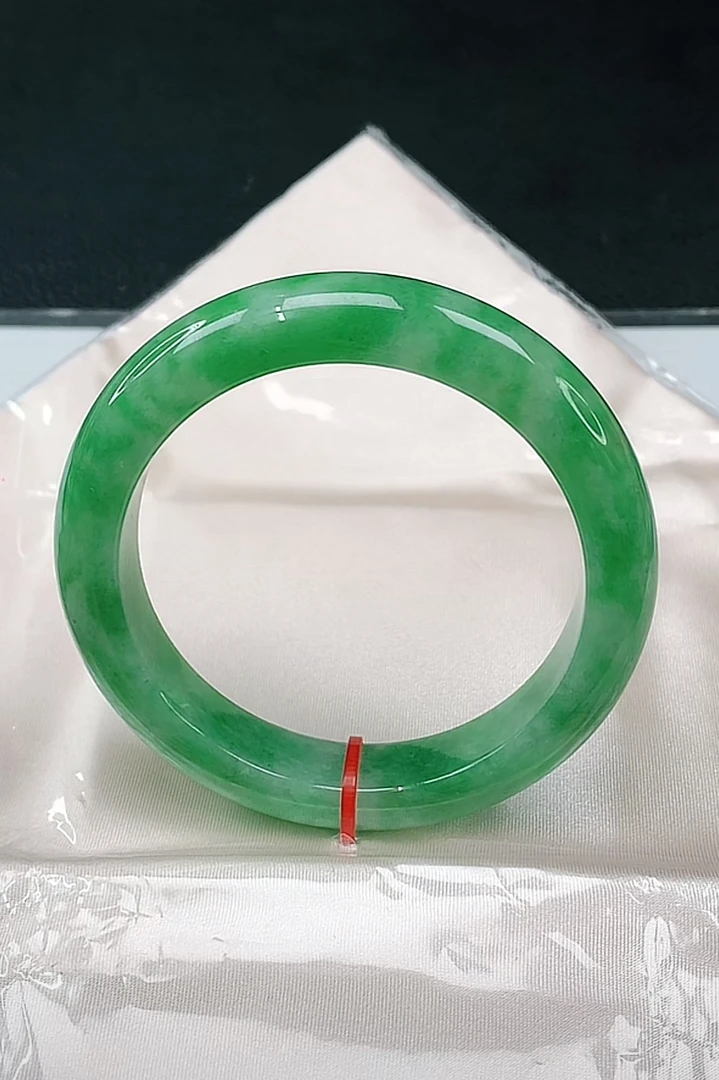 （缅甸翡翠A货）56圈口冰种满绿正圈手镯（编号2503119）