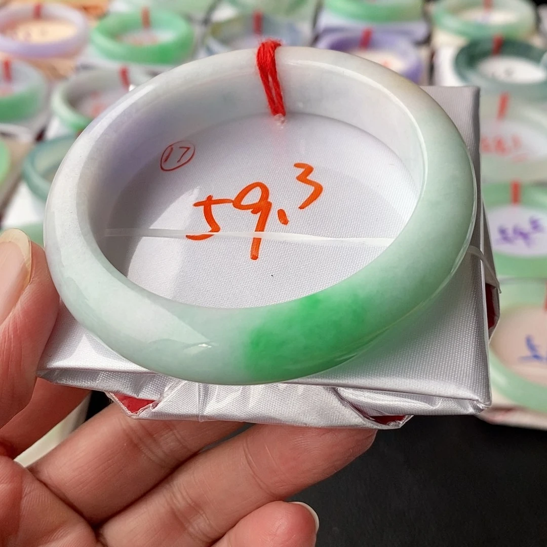 翡翠手镯未镶嵌17号链接