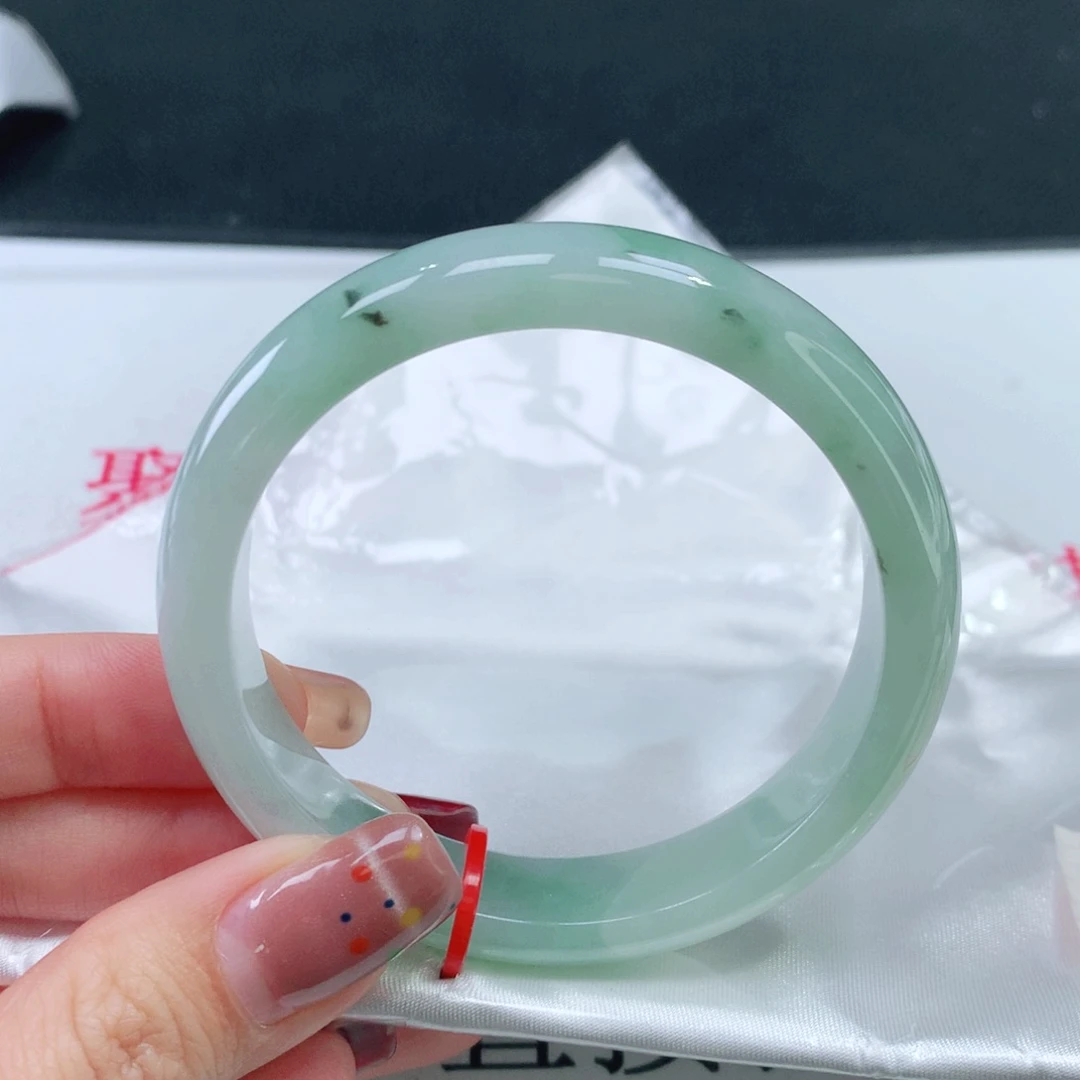 未镶嵌手镯翡翠033