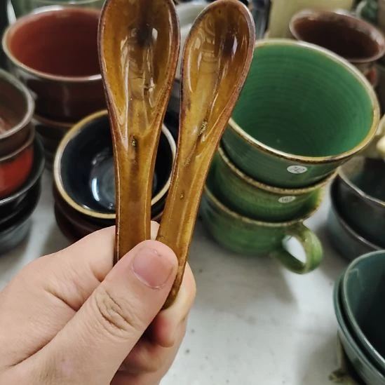 瓷片五厂，七厂各种摆件，瓷片、均有瑕疵。！