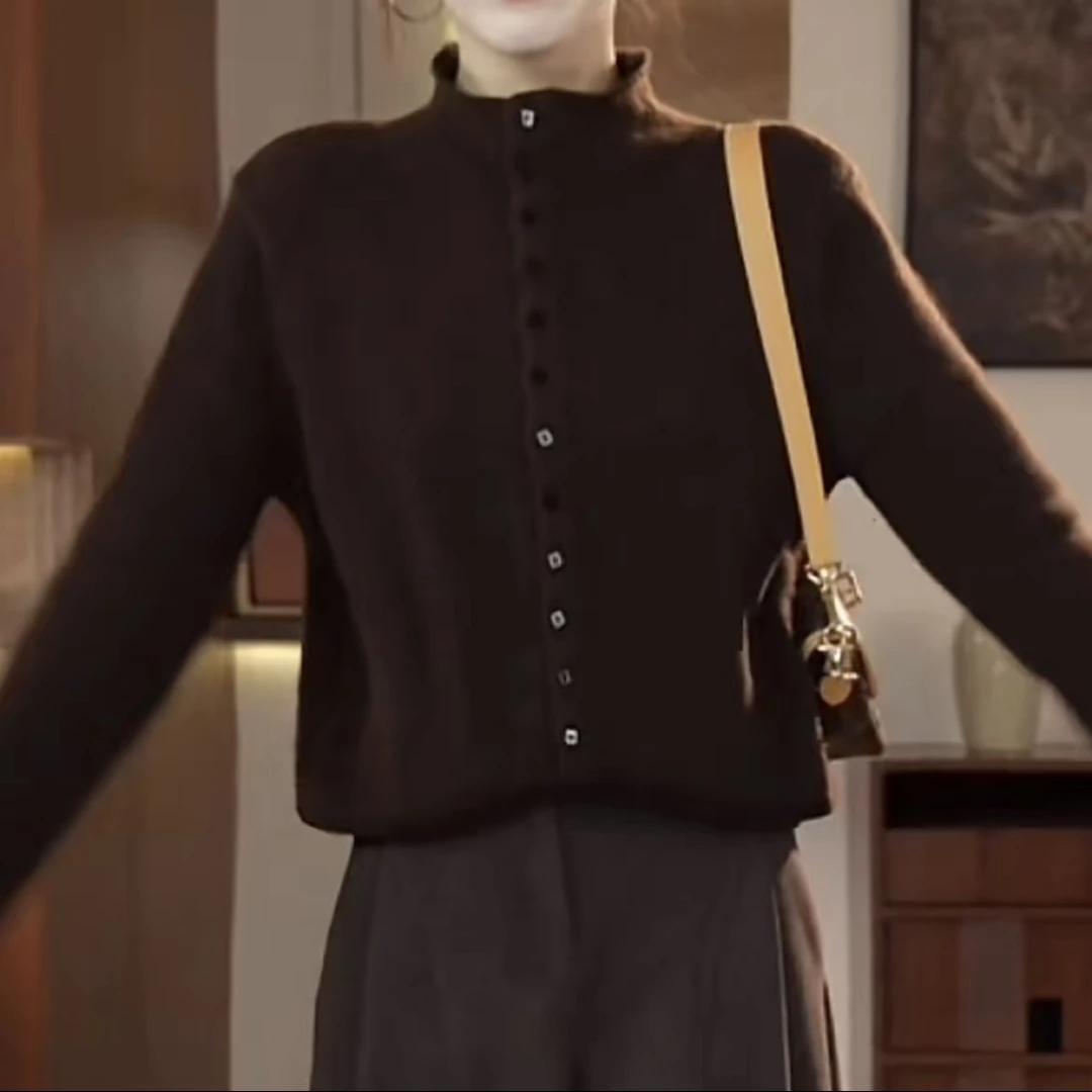 秋冬新款高级时尚百搭潮流毛衣女长袖设计感立领简约穿搭针织开衫