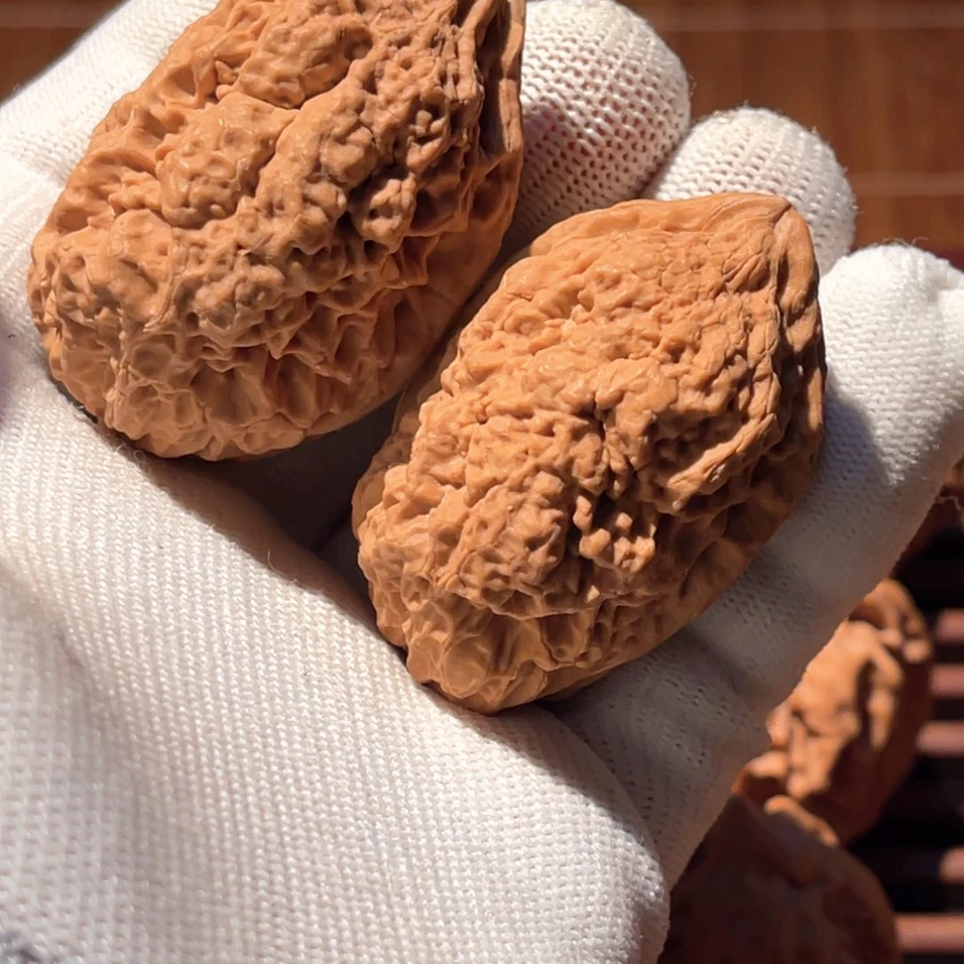 琳***佬文玩核桃吊坠嘎嘎嘎嘎