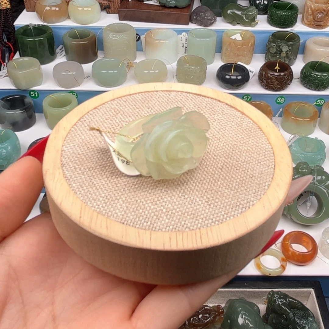 蛇纹石玉未镶嵌戒指