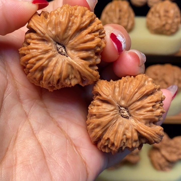 文玩核桃吊坠40南疆石