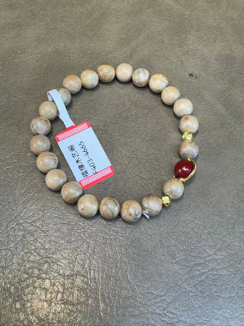 精选奶香木0.8设计款手串搭配（无礼盒）A403