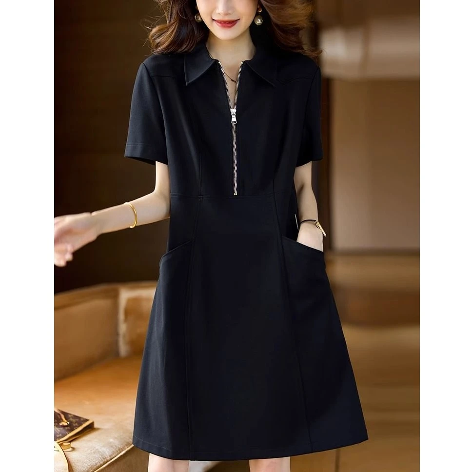 休闲简约纯色翻领连衣裙女夏2025新款法式大码宽松黑色显瘦中长裙