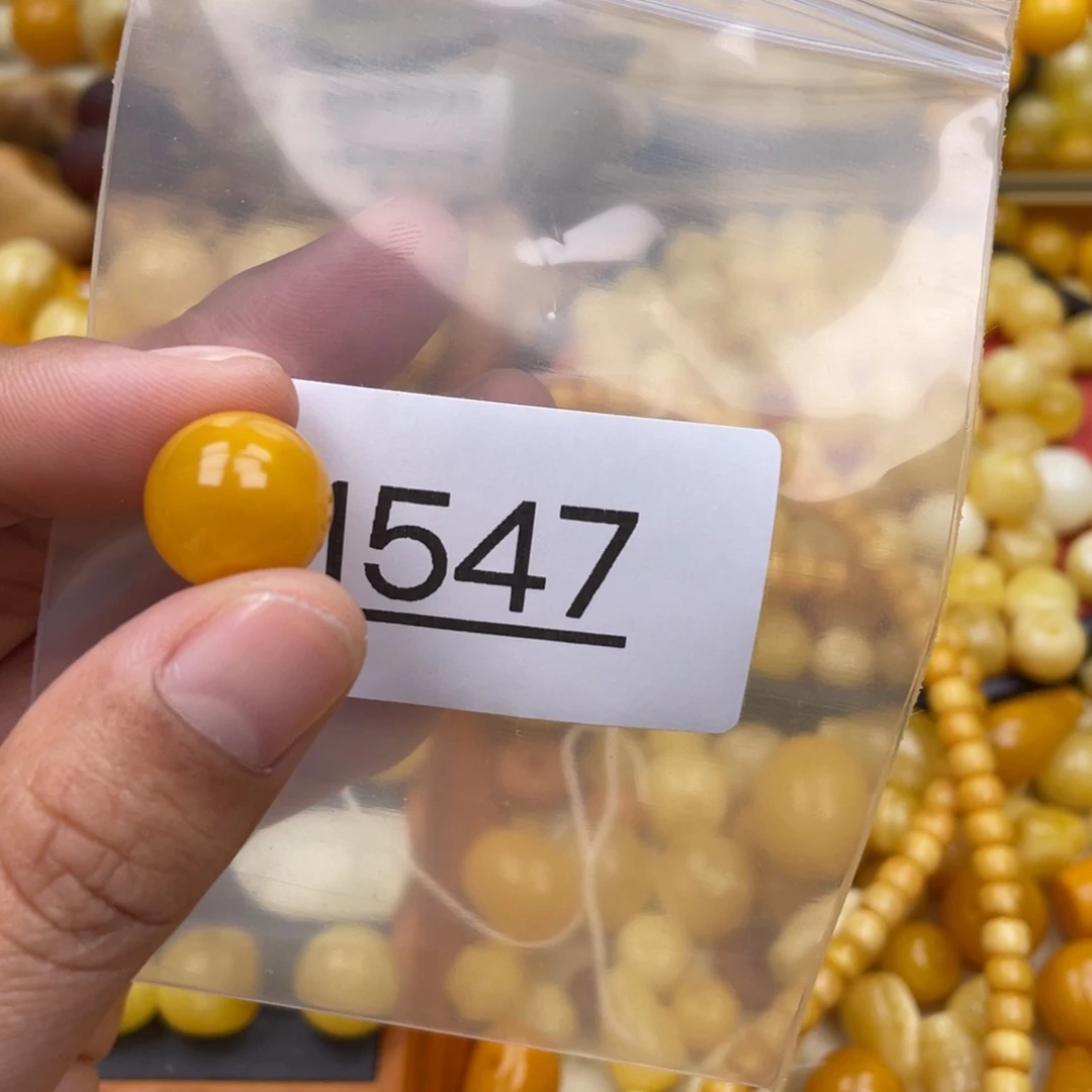 琥珀珠宝奇石未镶嵌茉