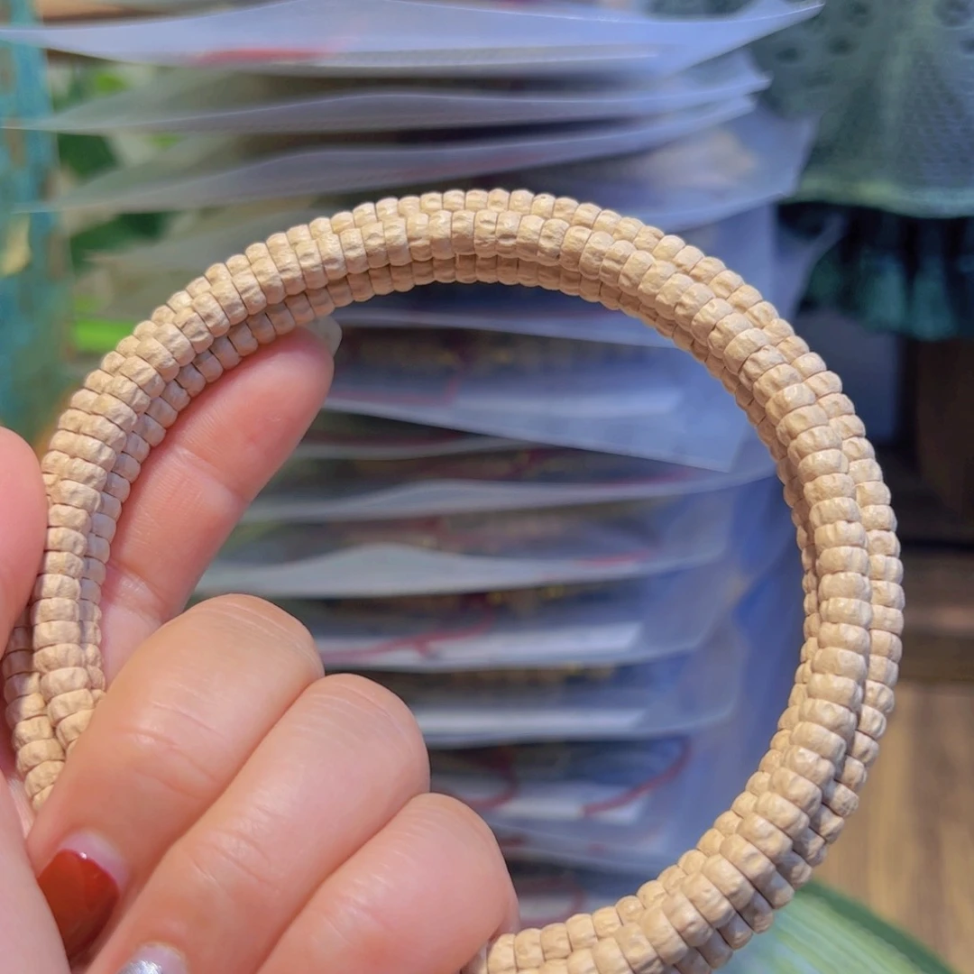 柏香籽/百香籽吊坠擒****生