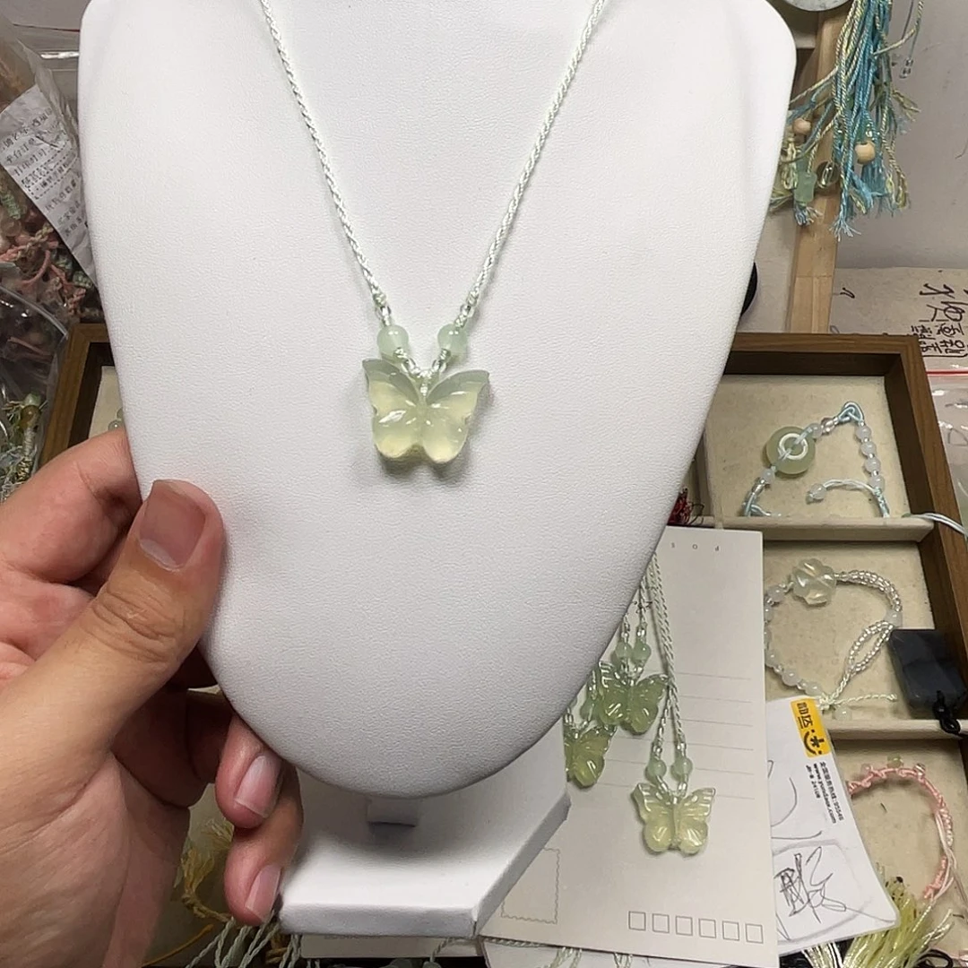 蛇纹石玉合金颈饰