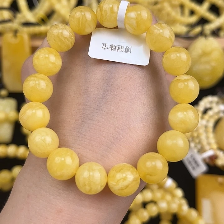 琥珀颈饰未镶嵌琥珀