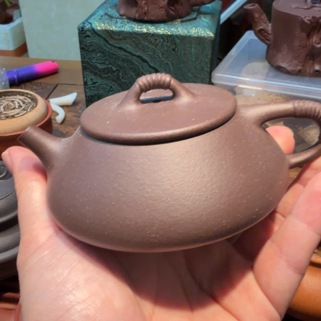 紫砂茶杯微瑕的壶