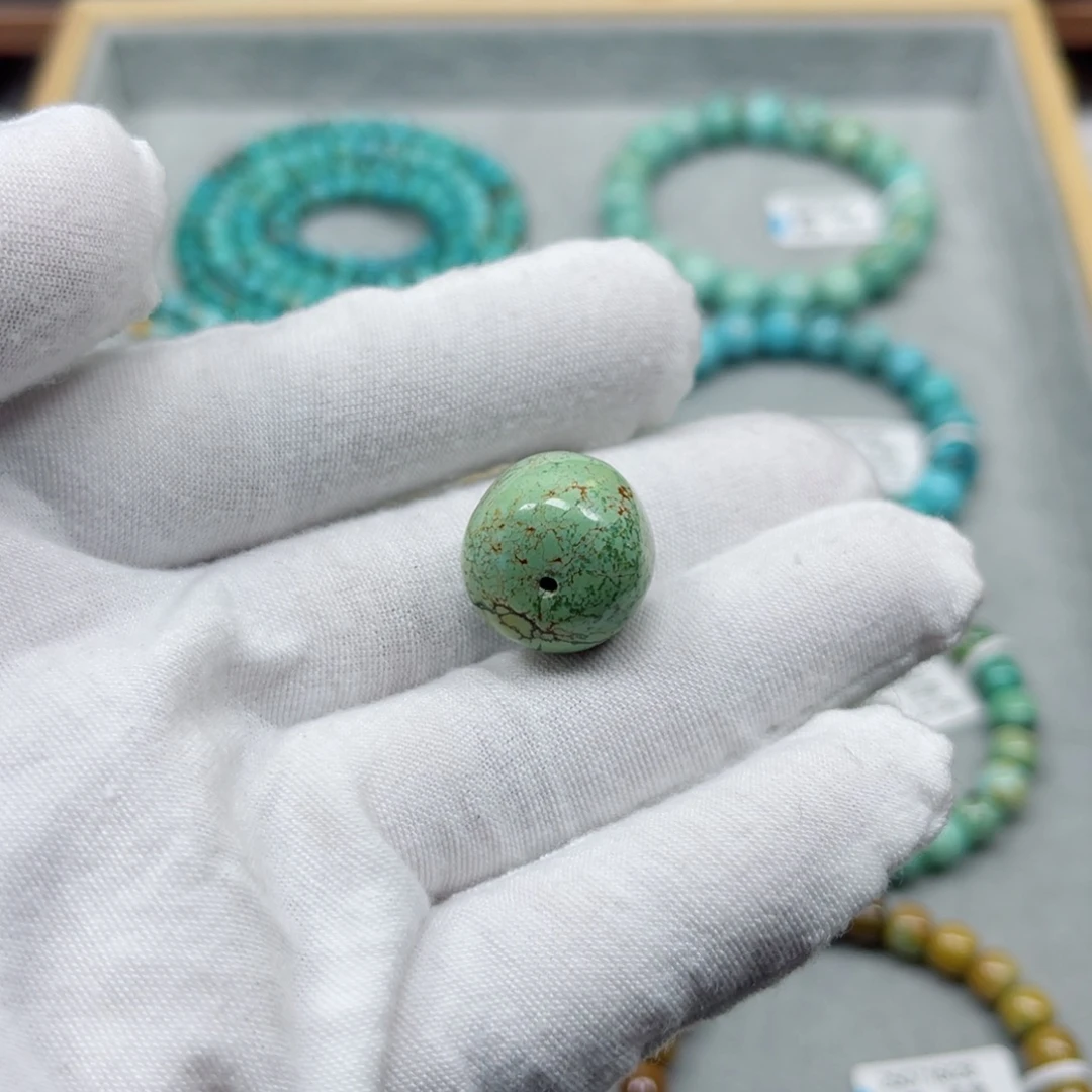 绿松石未镶嵌挂件