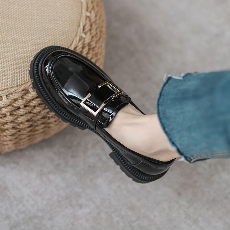 英伦风小皮鞋女2025秋季新款鞋子真皮豆豆鞋百搭厚底单鞋乐福鞋女