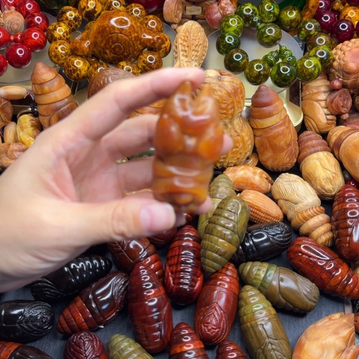 松木琥珀木文玩手串