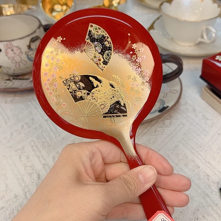 瓷片The first thing