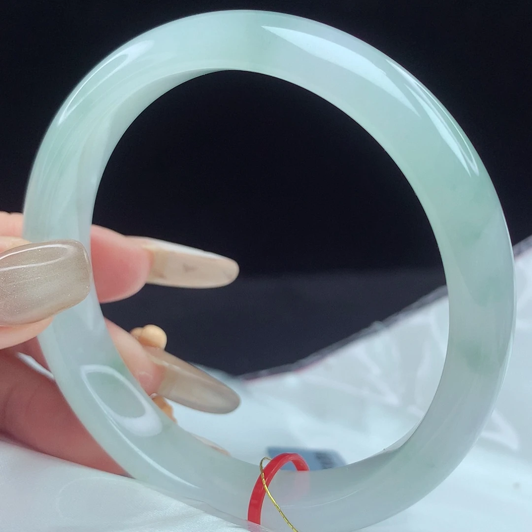 翡翠手镯未镶嵌58圈4071