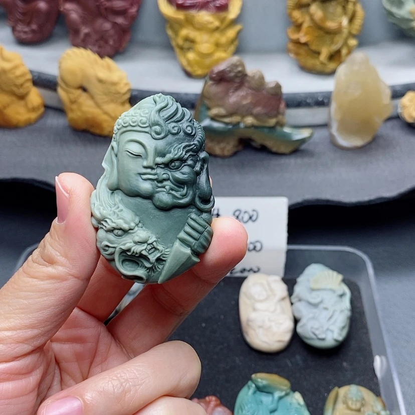 【闪购商品】定制石英质玉吊坠未镶嵌