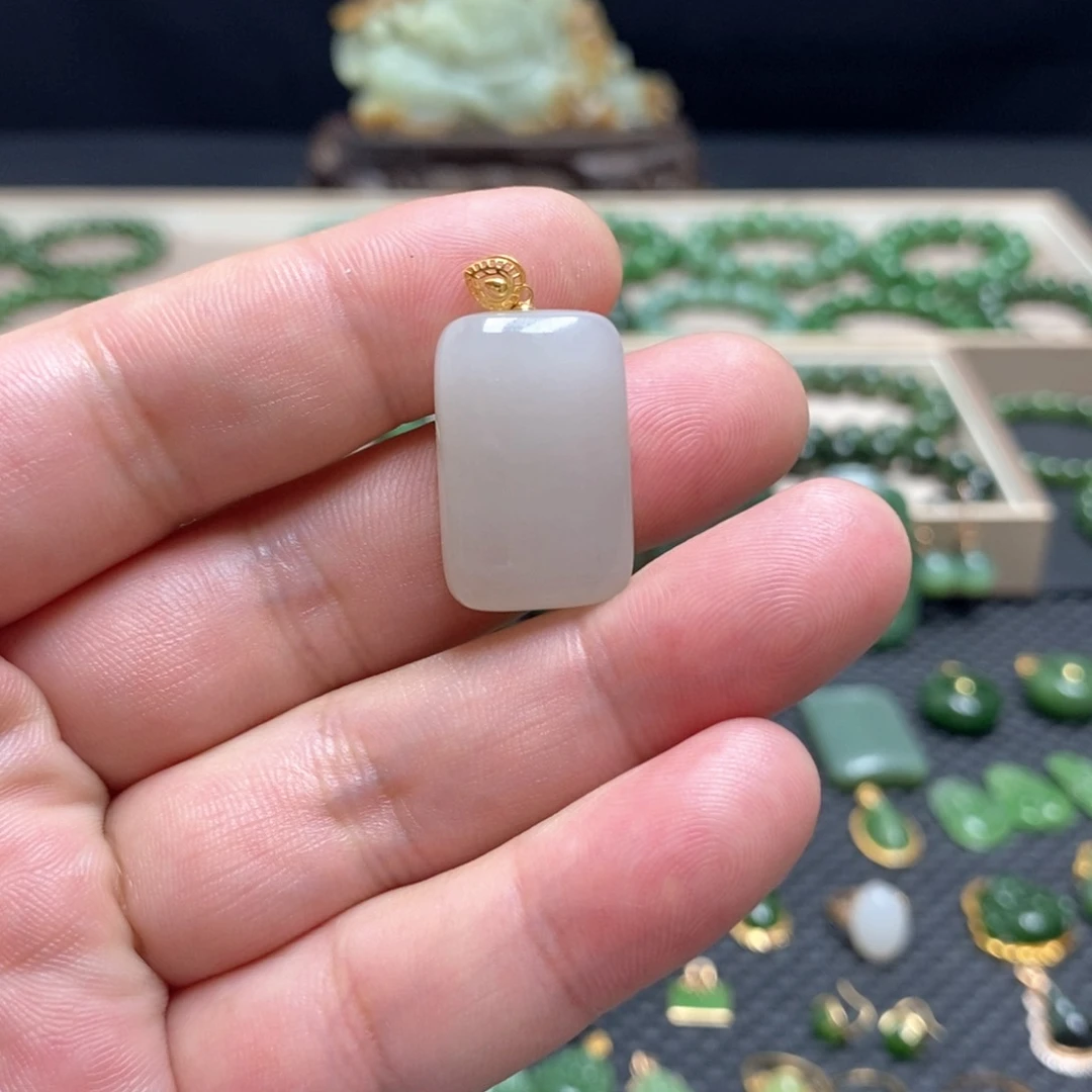 和田玉18K金镶嵌吊坠(不含链)