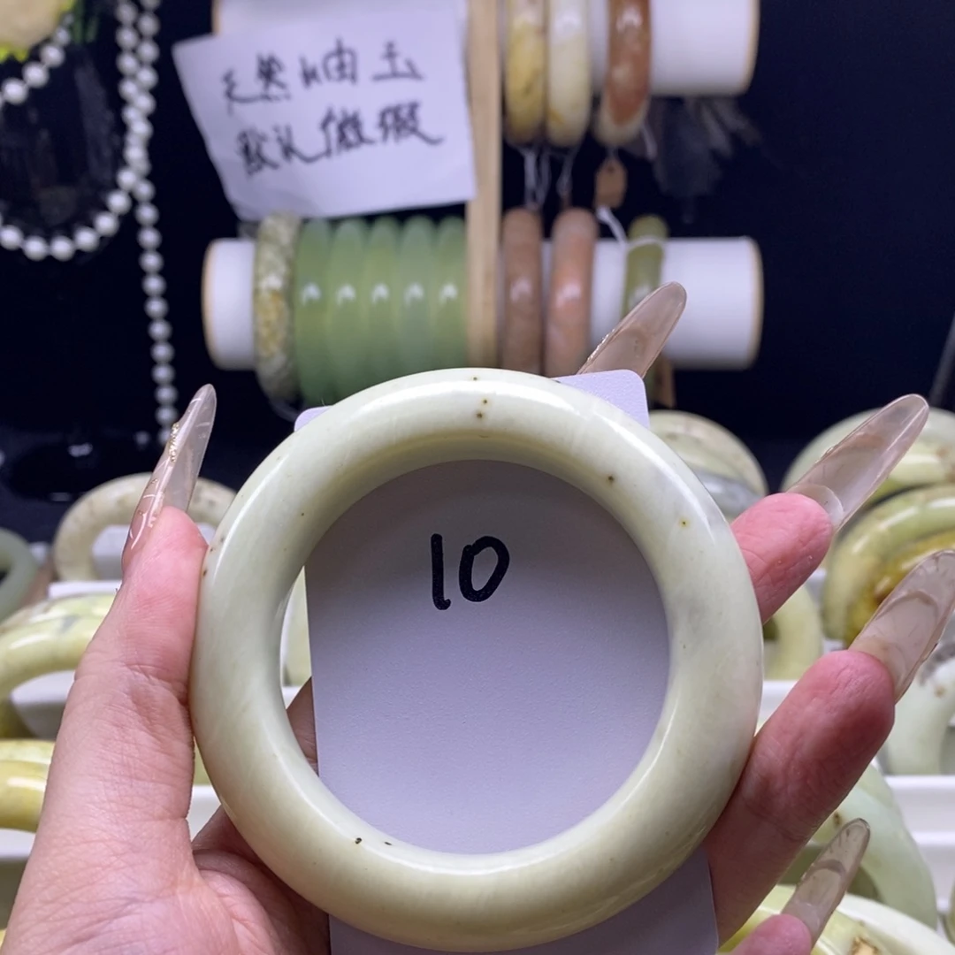 蛇纹石玉未镶嵌手镯55.6