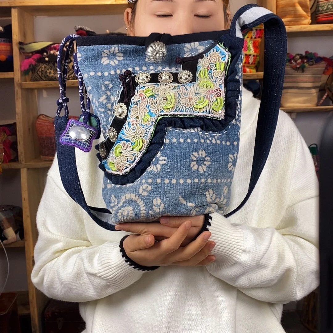 织绣手工制作包包