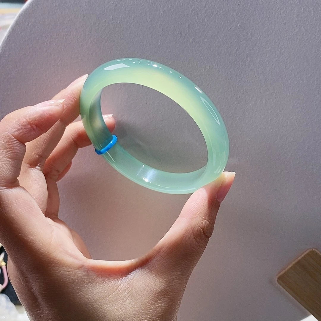 玛瑙/玉髓手镯未镶嵌56.8