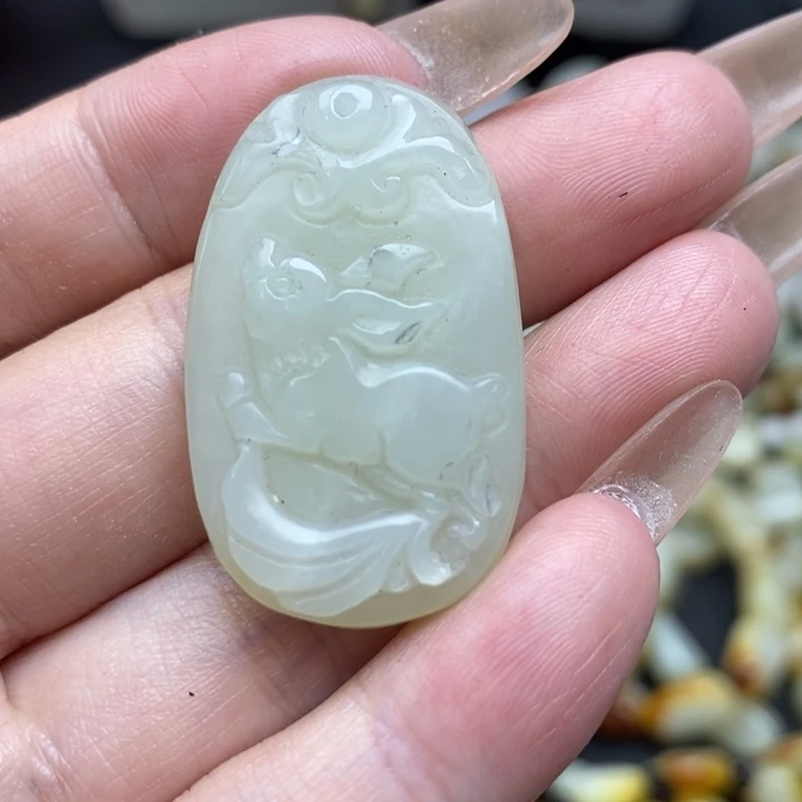 和田玉未镶嵌颈饰