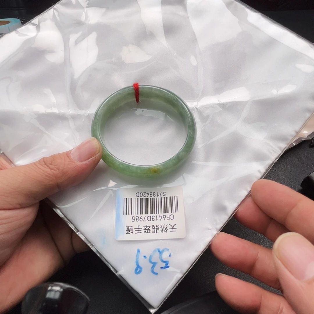 翡翠未镶嵌手镯手镯