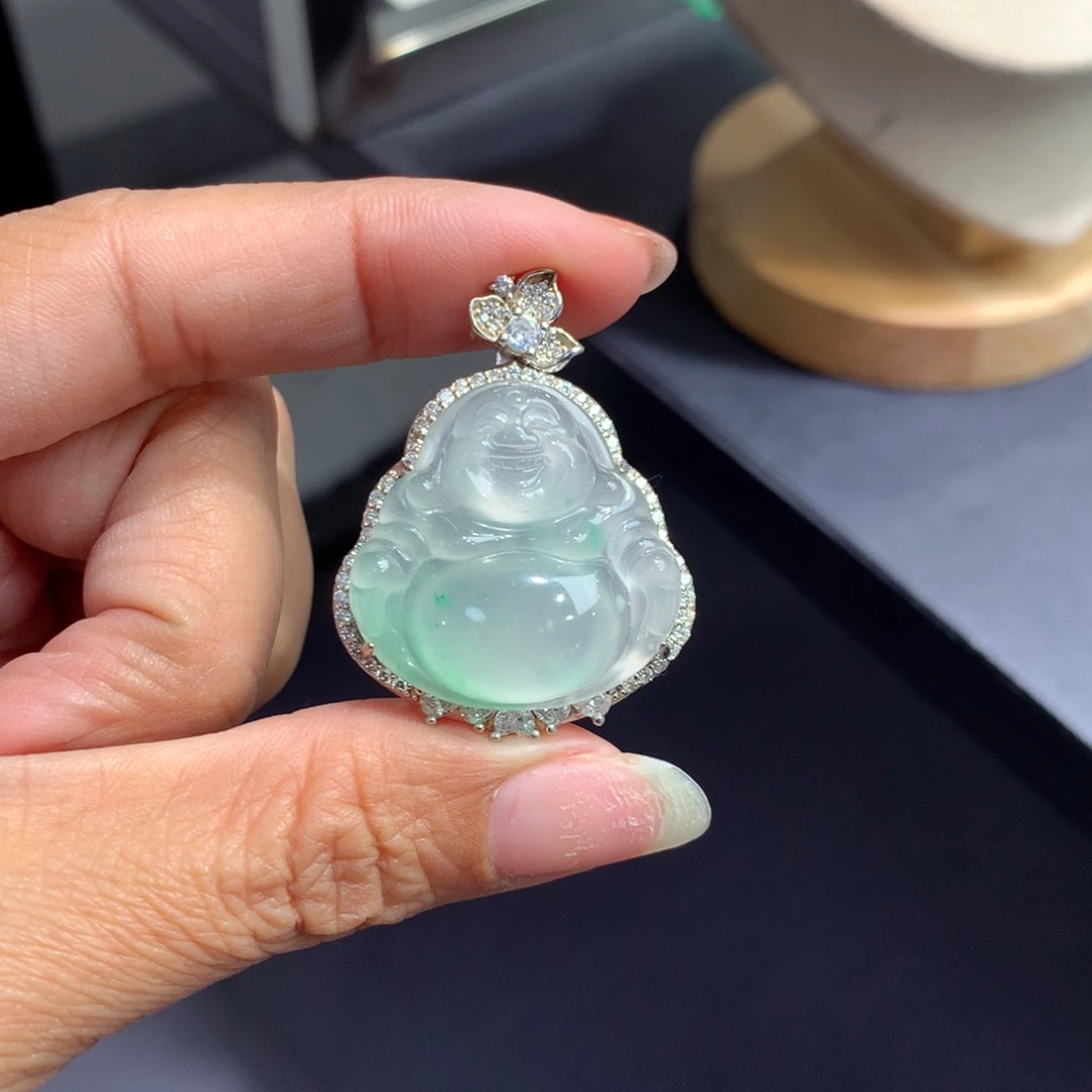 颈饰银S925镶嵌石英质玉（非洲翠）