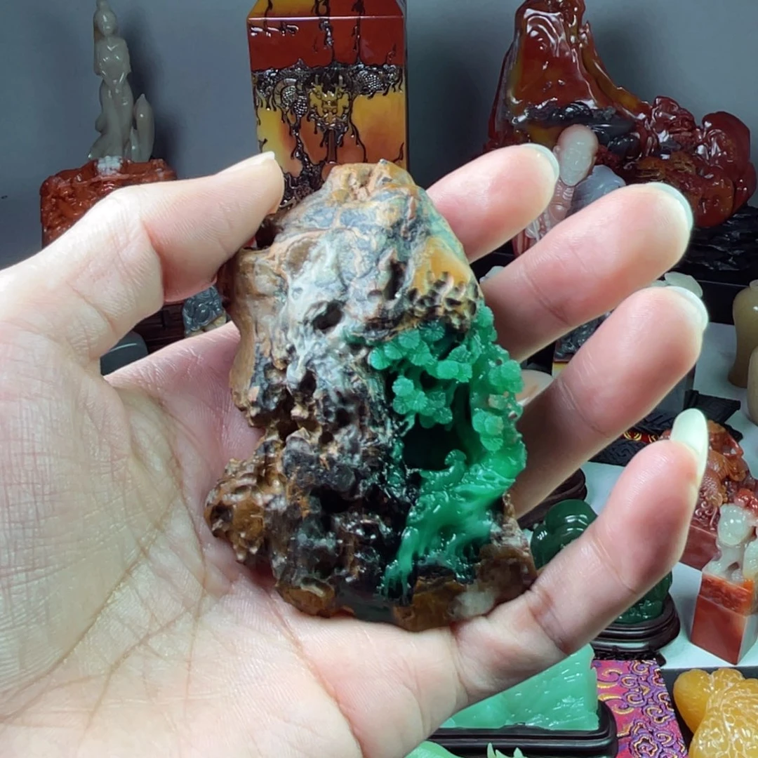 Q***寿山石手艺人雕刻作品