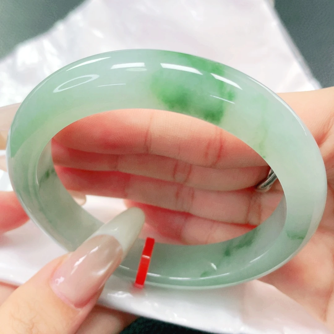 未镶嵌手镯翡翠57。