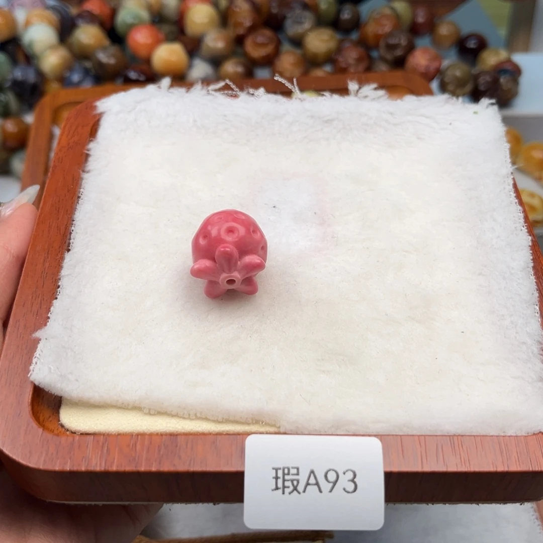 菩提根/象牙果手串18-20mm瑕草莓随机一颗a93