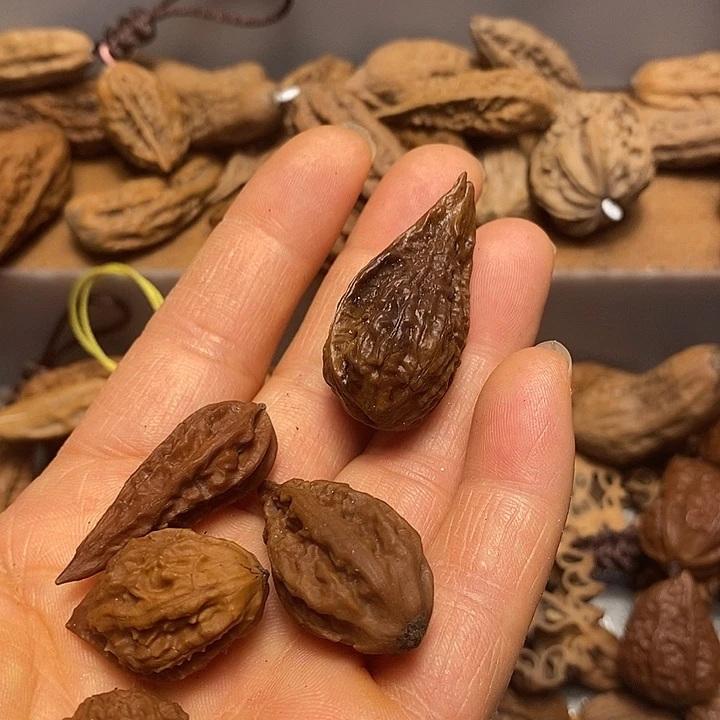 星***。文玩核桃把件不错