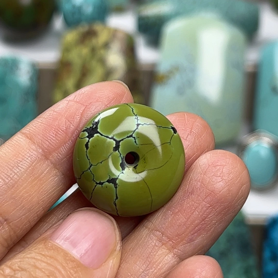 馒***头绿松石未镶嵌天然原矿绿松石