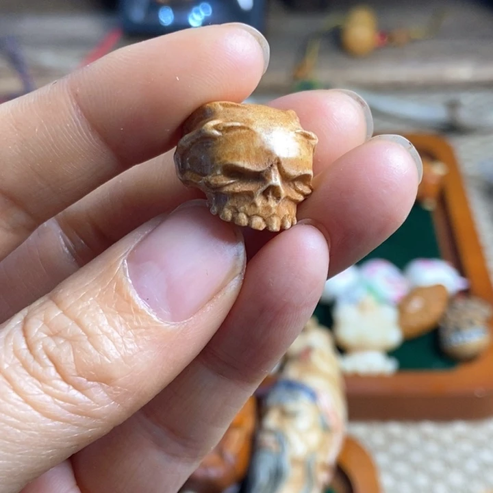 荼*配饰鹿角雕刻小骷髅一个