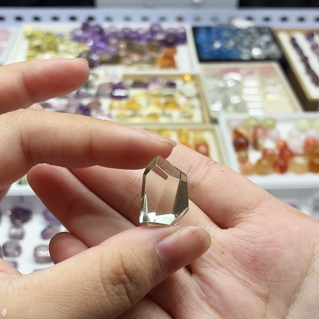 未镶嵌水晶吊坠(不含链)绿水 水晶 打孔定制不退换