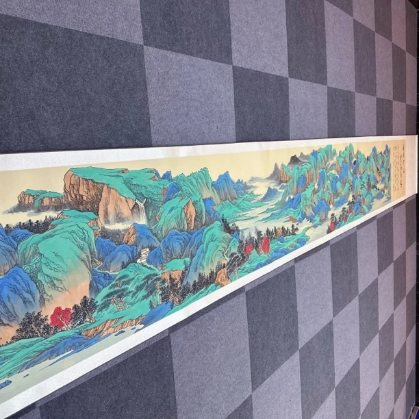 R黄春香国画作品千里江山长卷