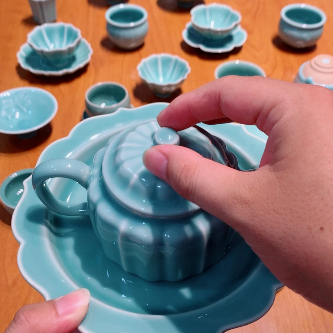 龙泉青瓷茶具一套