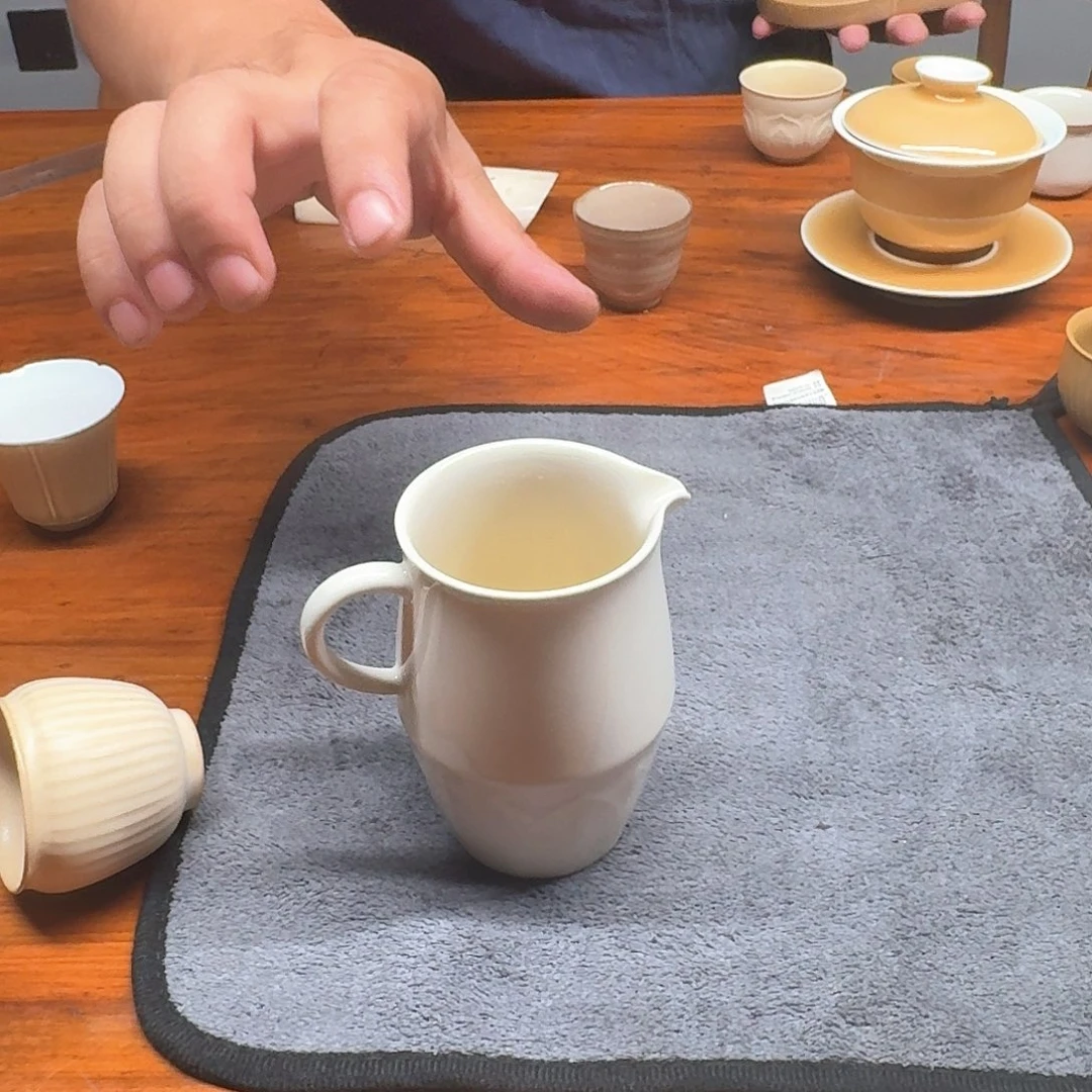 大****衣龙窑柴烧精品公道