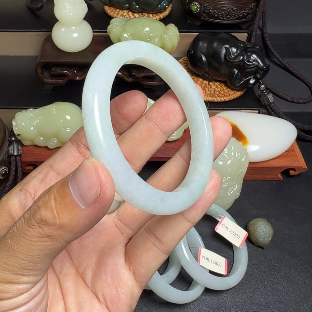 翡翠未镶嵌手镯精品