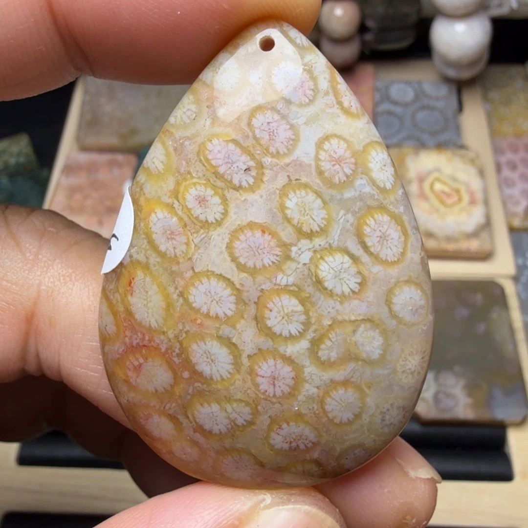 硅化玉未镶嵌纯天然色有机玉石保真色