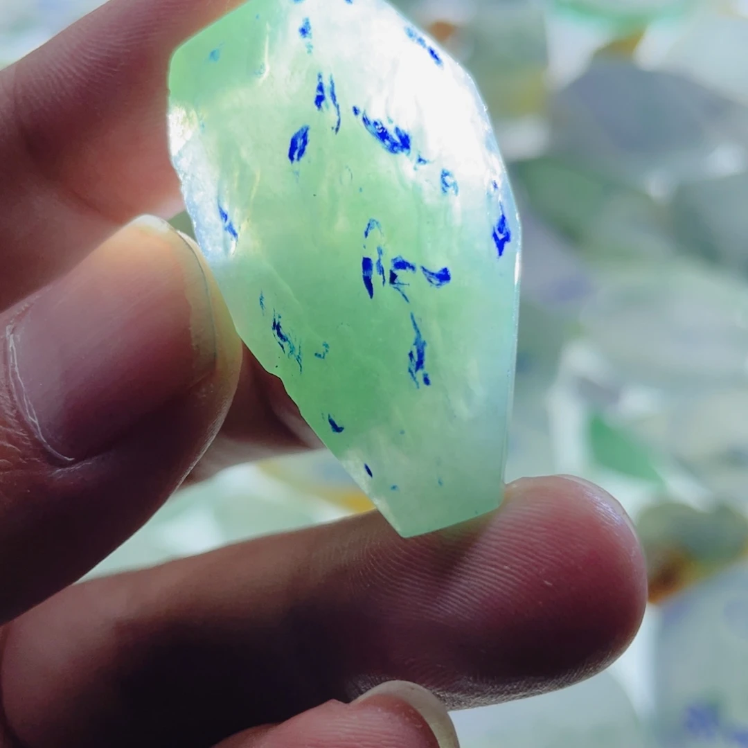 定制翡翠未镶嵌天然翡翠雕刻定制