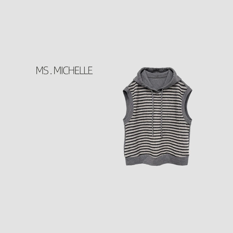 MS.MICHELLE 简约宽松慵懒英伦风百搭条纹小飞袖连帽毛衣马甲6206