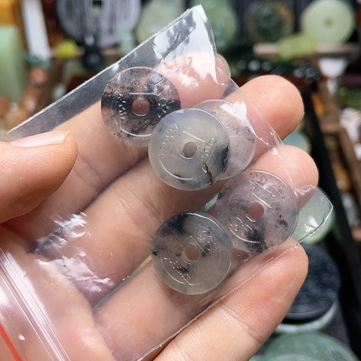 蛇纹石玉挂件未镶嵌花****重