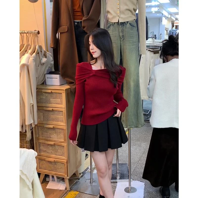 气质蝴蝶结一字肩毛衣女春秋款修身显瘦本命年红色针织打底衫上衣