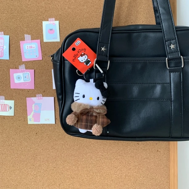 冬日棕色摩卡斗篷kitty挂件包包挂饰