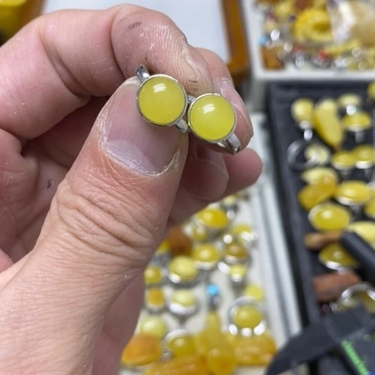 蜜蜡裸石银S925镶嵌耳钉