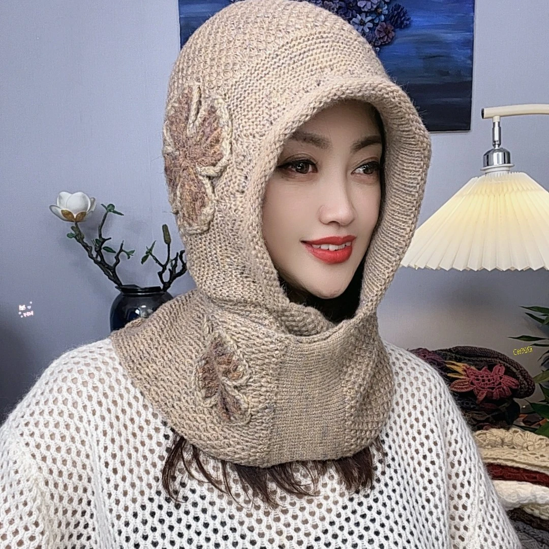 2025手工冬季羊毛混纺炫彩砂线保暖加厚女士帽子围巾连体风雪帽