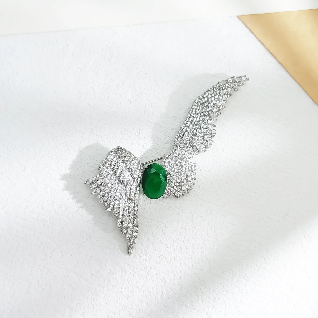 铜合金合成锆石胸针 VWBM-009556【青霜抱枝】胸针简约精致时尚