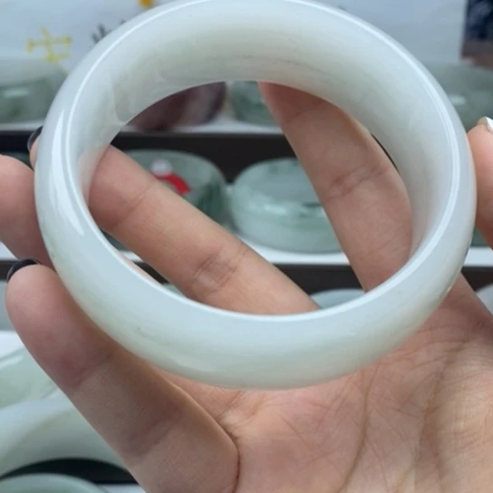 石英质玉（金丝玉）未镶嵌手镯